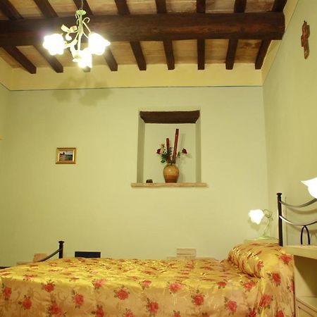 Agriturismo Il Girasole モンテファルコ エクステリア 写真