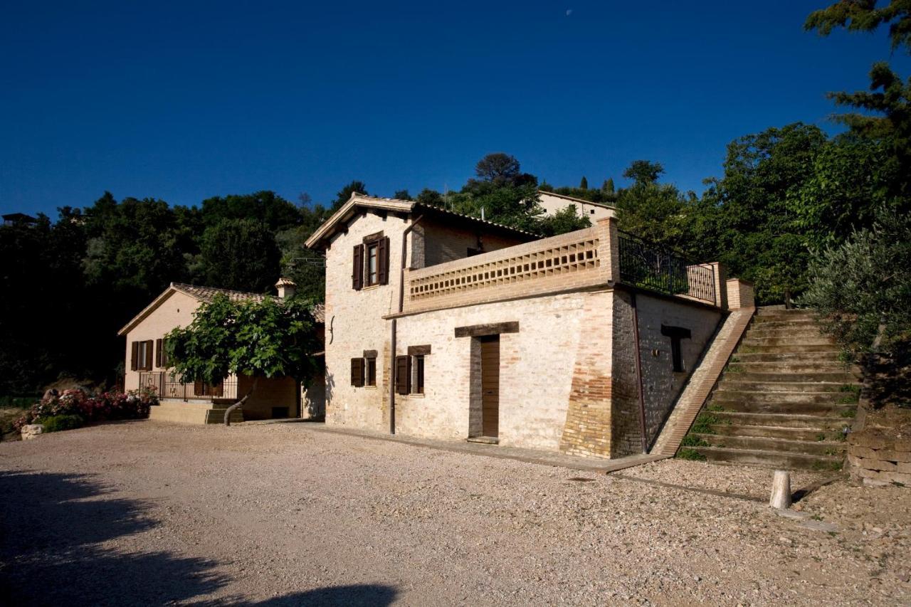 Agriturismo Il Girasole モンテファルコ エクステリア 写真